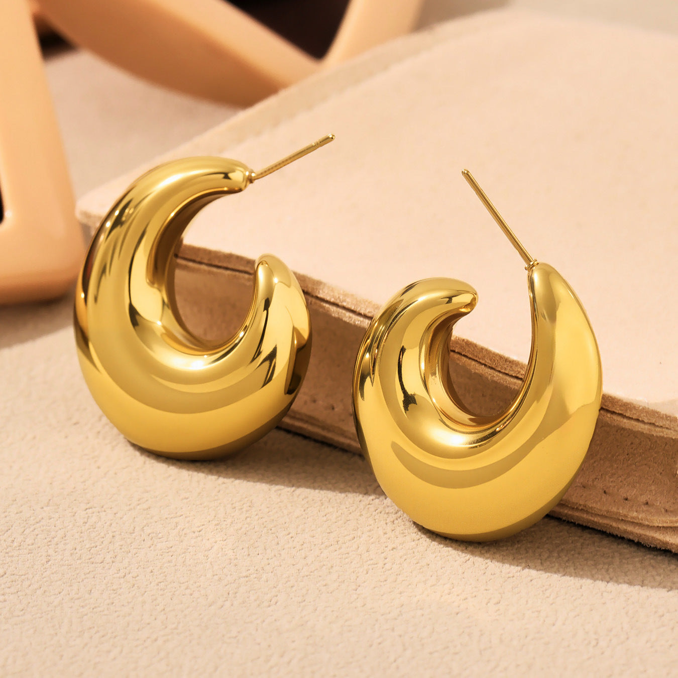 Planderful Hollow C Earrings 18K Gold Plated for Women
