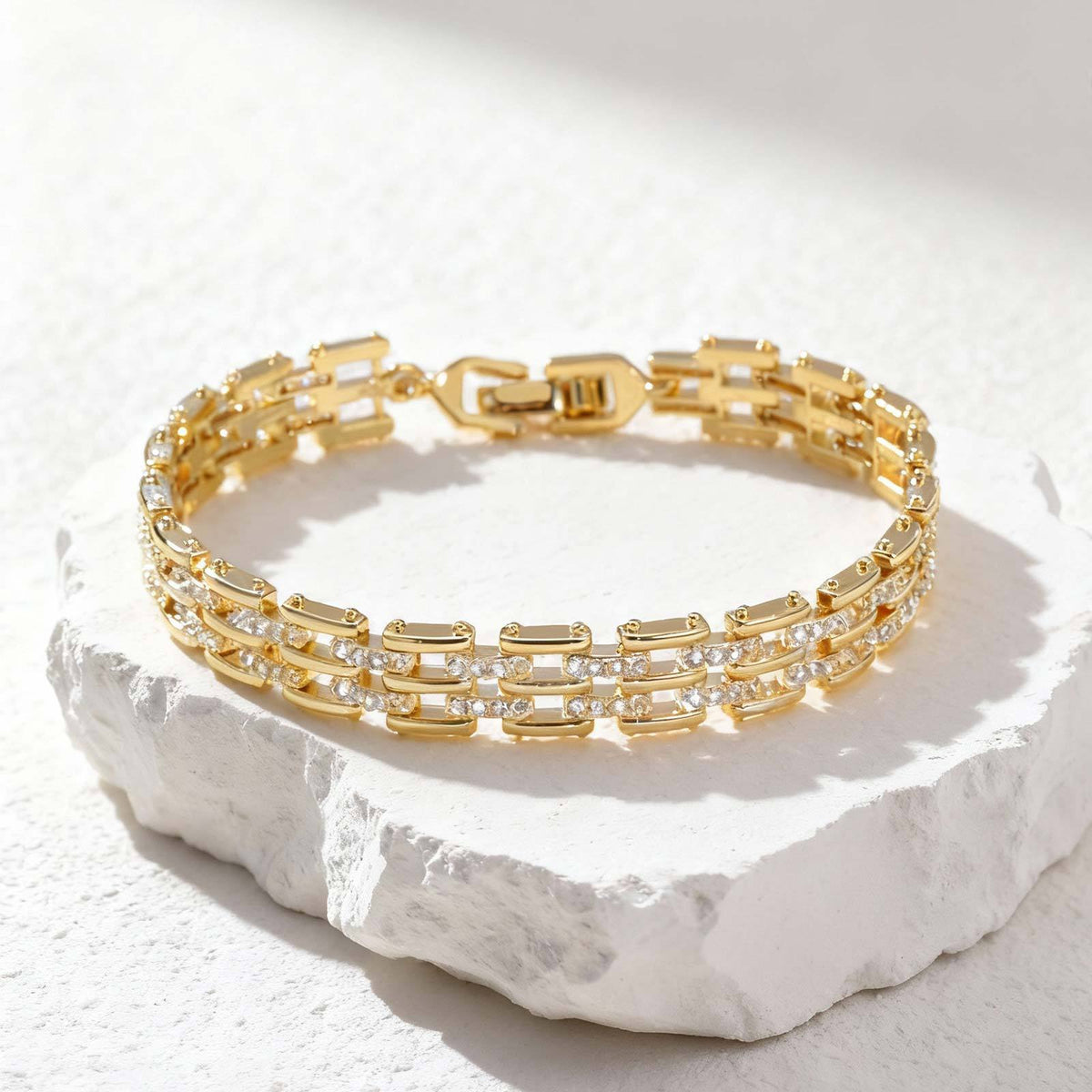 Zircon Minimalist Copper Bracelet