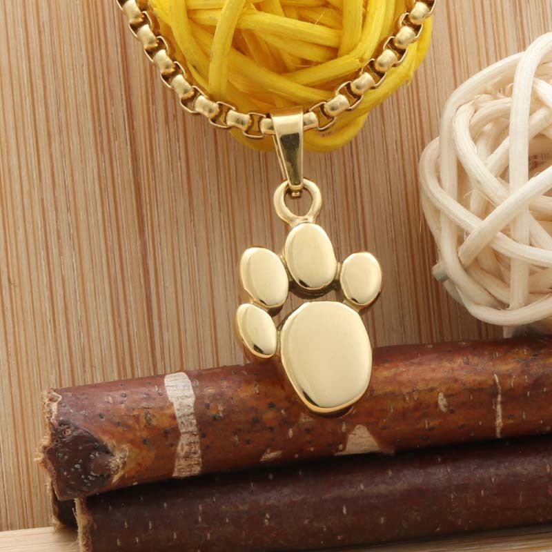 Personalized Titanium Steel Bear Claw Necklace for Men - Retro Punk Animal Pendant Direct from Manufacturer