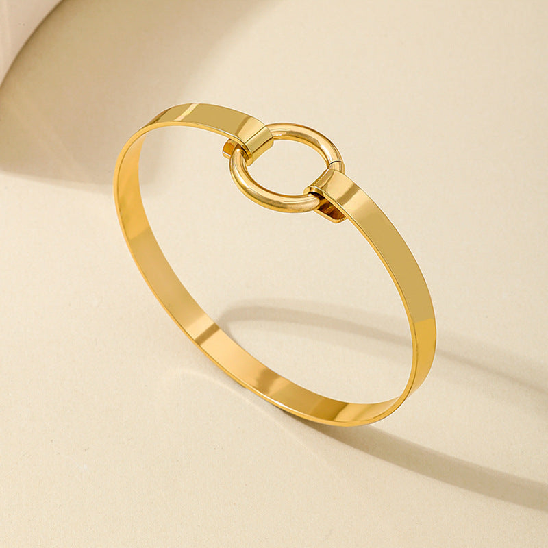 Planderful Vienna Verve Bracelet – Exquisite Metal Round Buckle Design