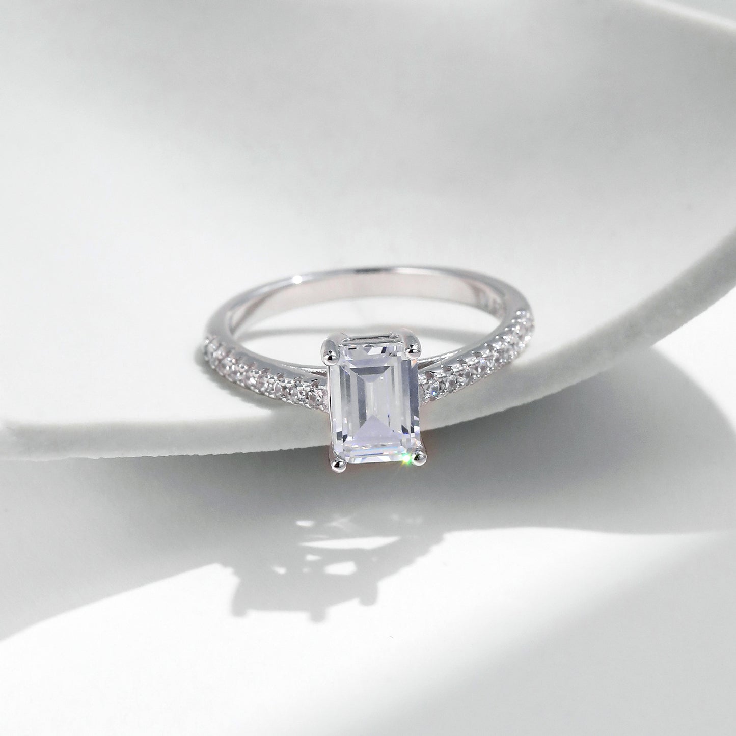 Planderful Everyday Genie Ring – Elegant Emerald Cut Zircon Design