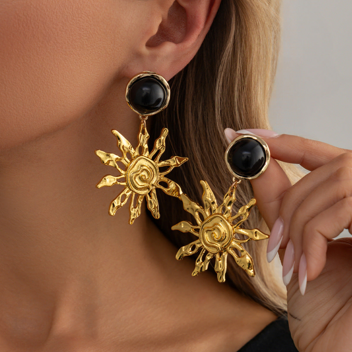 Planderful Sunflower Pendant Earrings Hammered Texture Vintage European American Style For Women Statement Jewelry