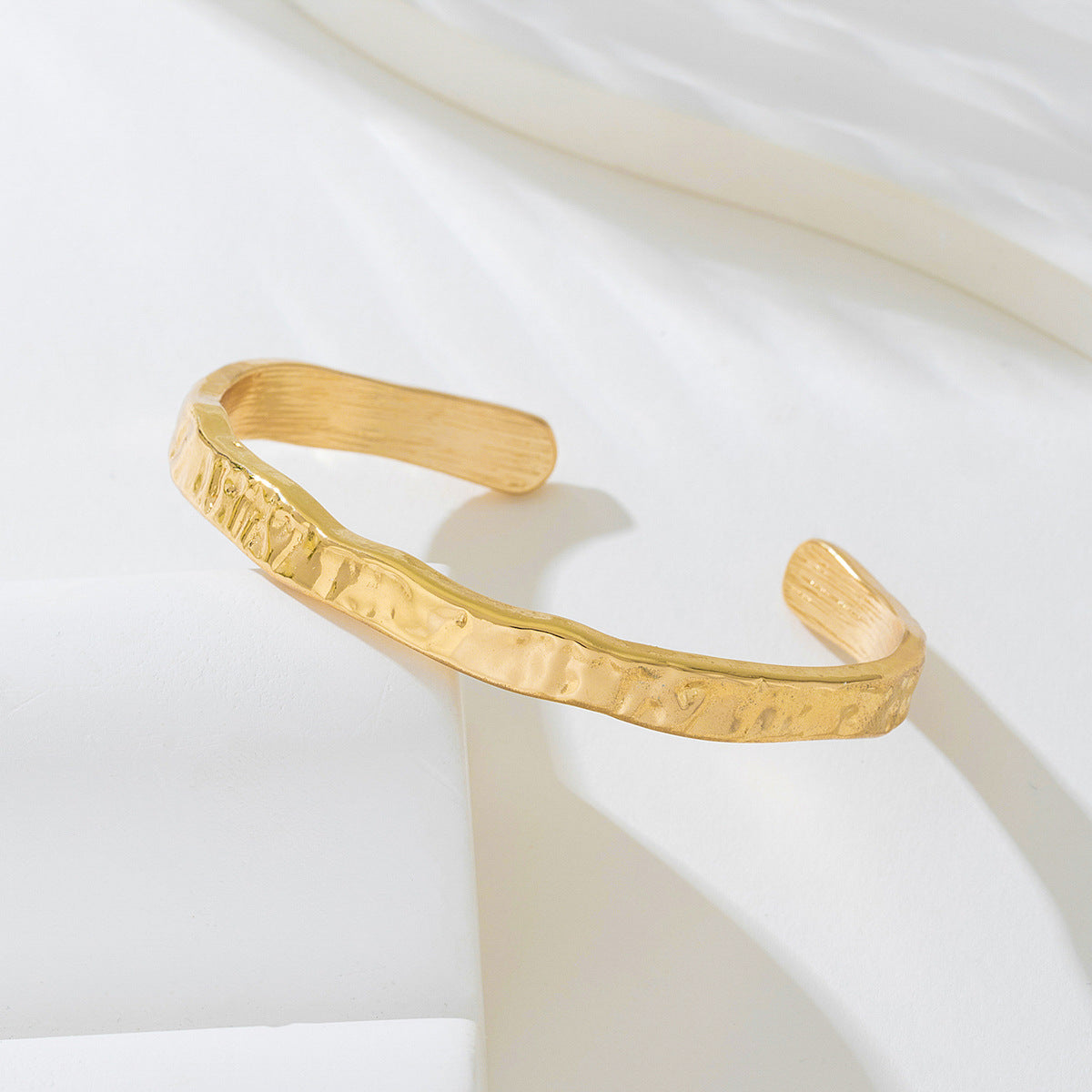 Planderful Vienna Verve Bracelet – Stylish Simple Design for Versatile Daily Wear