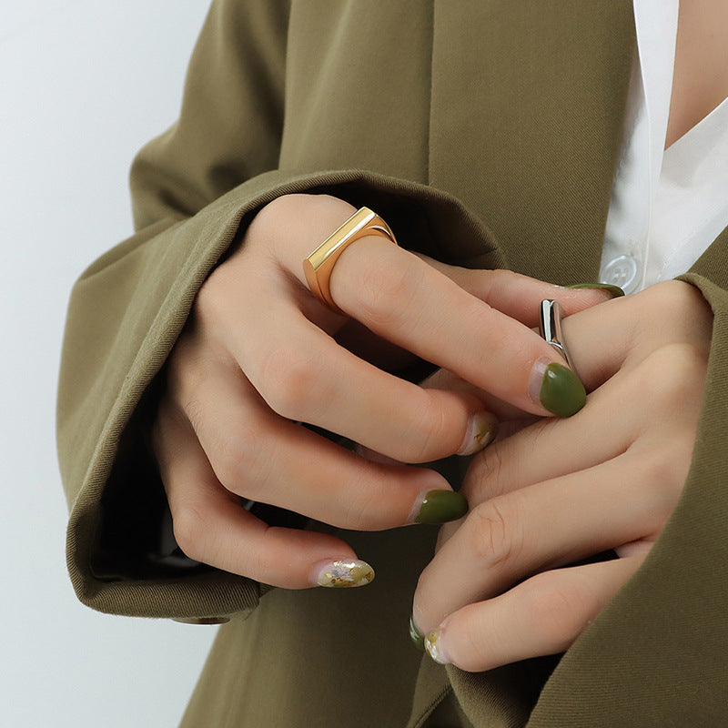 Icy Winds Retro Geometric Ring with Trendy Metal Charm Hand Jewelry