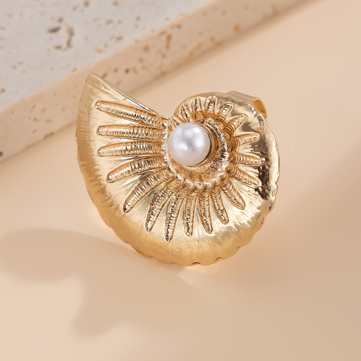 Planderful Vienna Verve Ring – Adjustable Beach-Inspired Design with Starfish and Pearl Accents