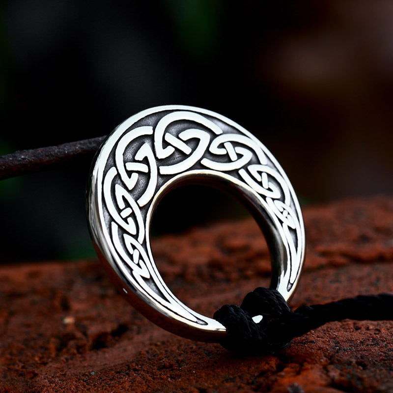 Stylish Nordic Viking Celtic Knot Titanium Steel Pendant for Men - Retro Pattern Wholesale