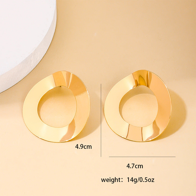 Exaggerated Hollow Ring Earrings - Vienna Verve Collection