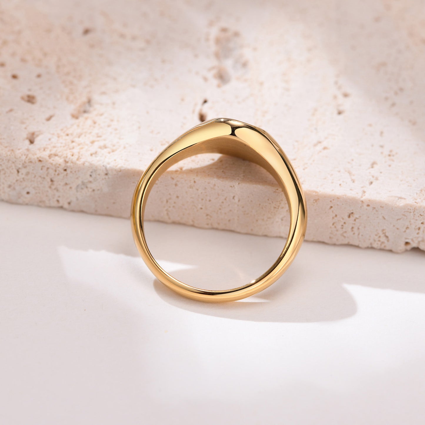 Stainless Steel Rose Casting Ring Gold Ladies Fashion Accessories