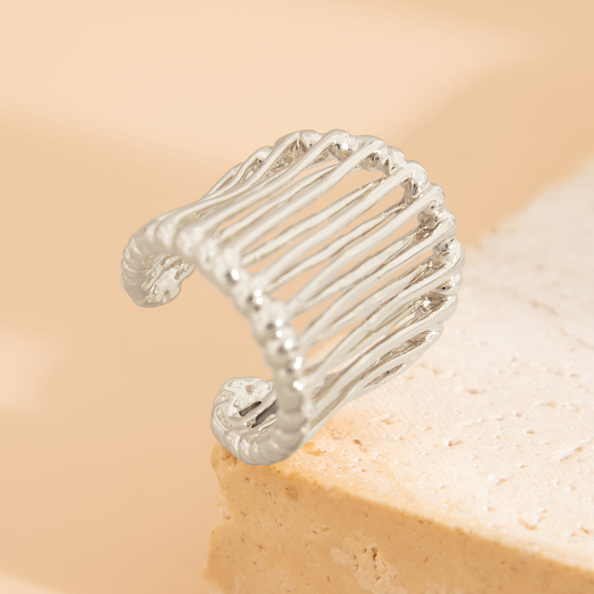 Planderful Vienna Verve Ring – Unique Lava Texture Design