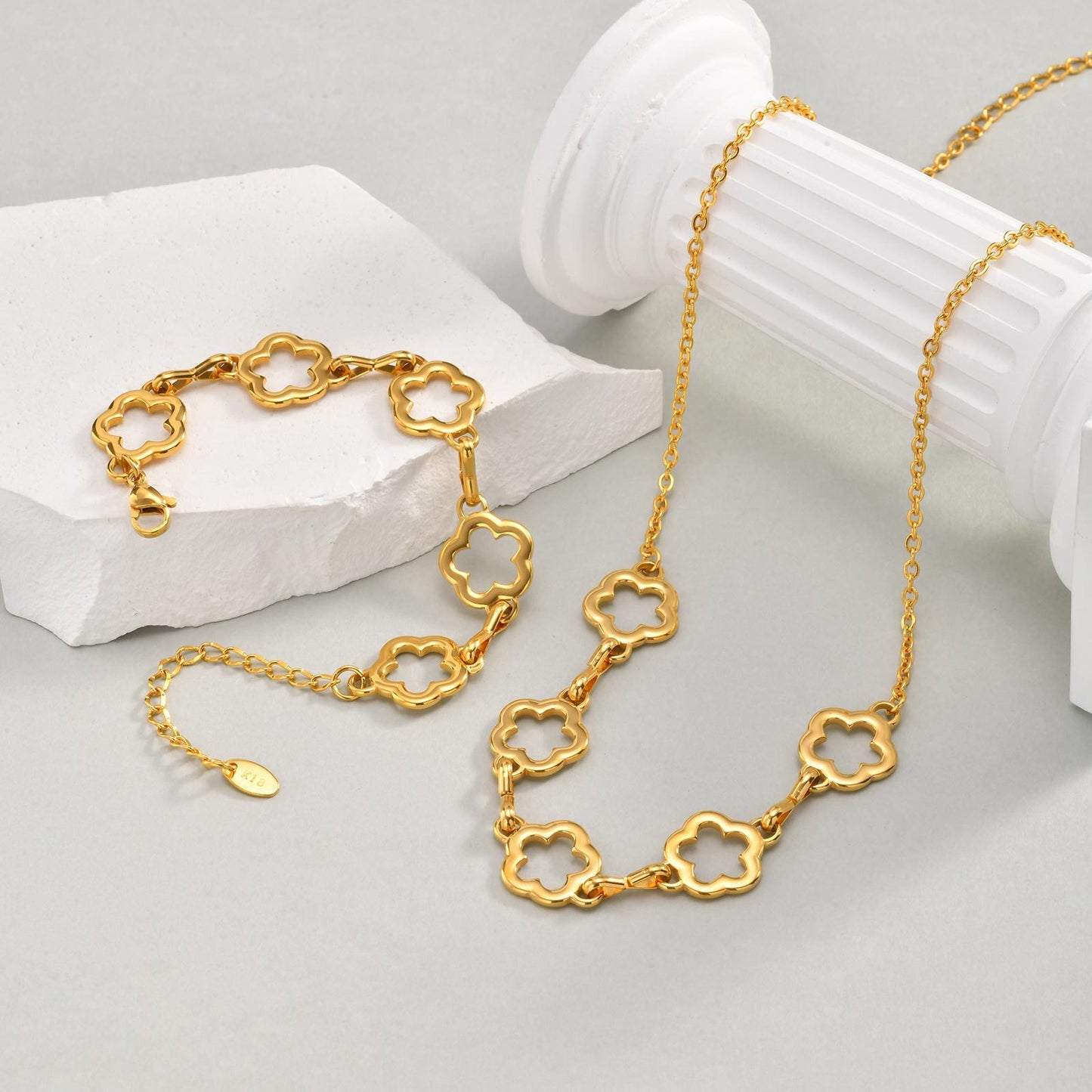 Wind Collarbone Chain Stainless Steel Gold-Plated Hollow Flower Necklace