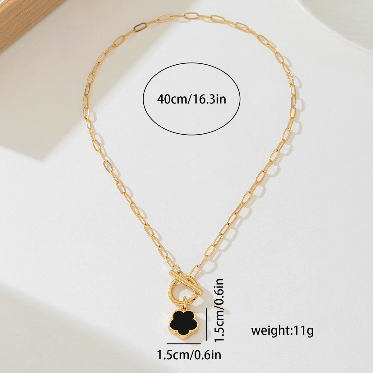 Planderful Vienna Verve Necklace – Fashionable and Versatile Design