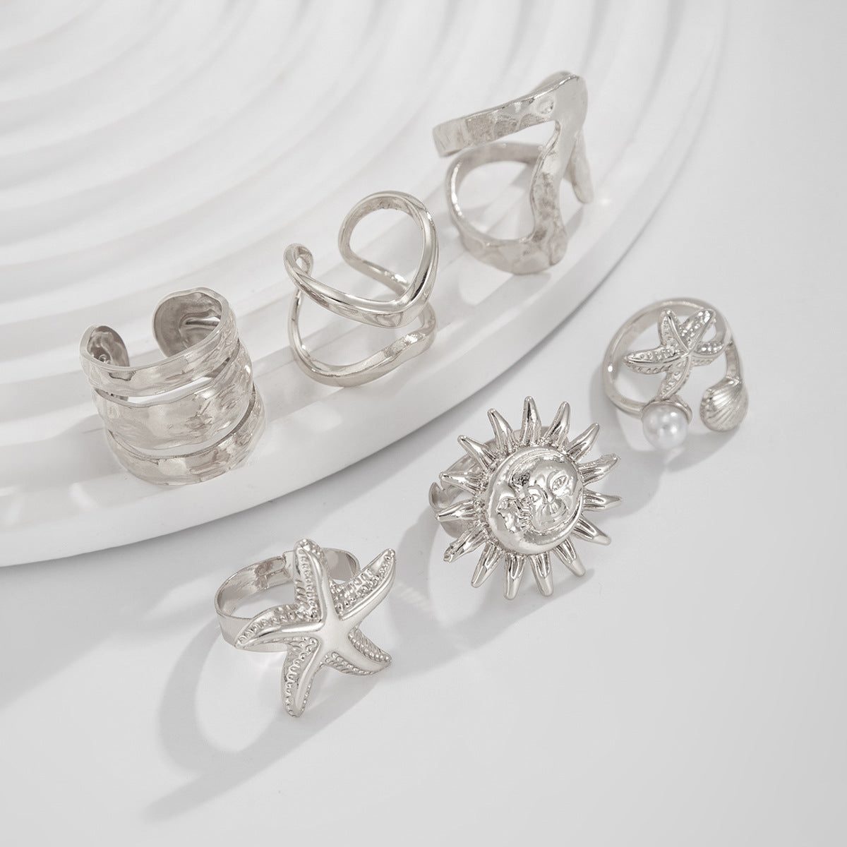 Planderful Vienna Verve Ring – Personalized Retro Sunflower Starfish Design