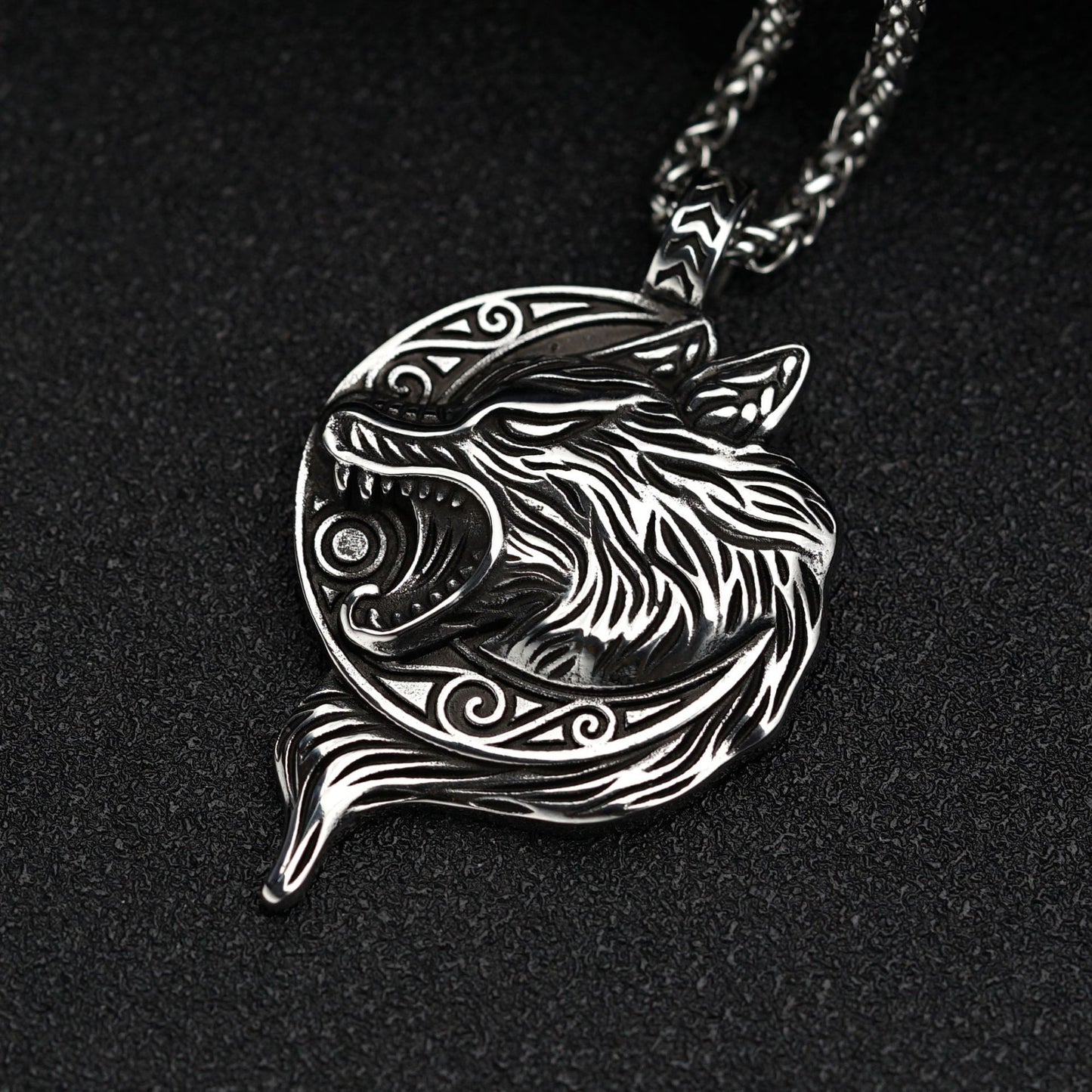 Steel Necklace - Vintage Viking Wolf Head For Men Guardian Totem Design Everyday Wear Planderful
