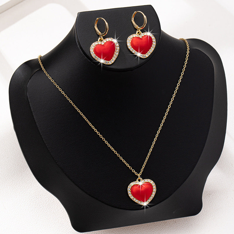 Exquisite Metal Chain Love Pendant Jewelry Set for Women