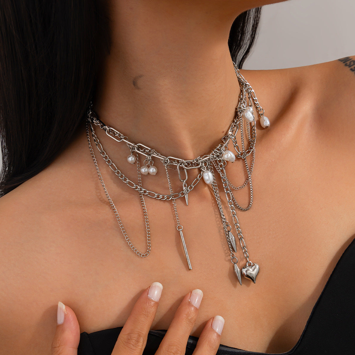 Heart Rivet Chain Tassel Necklace