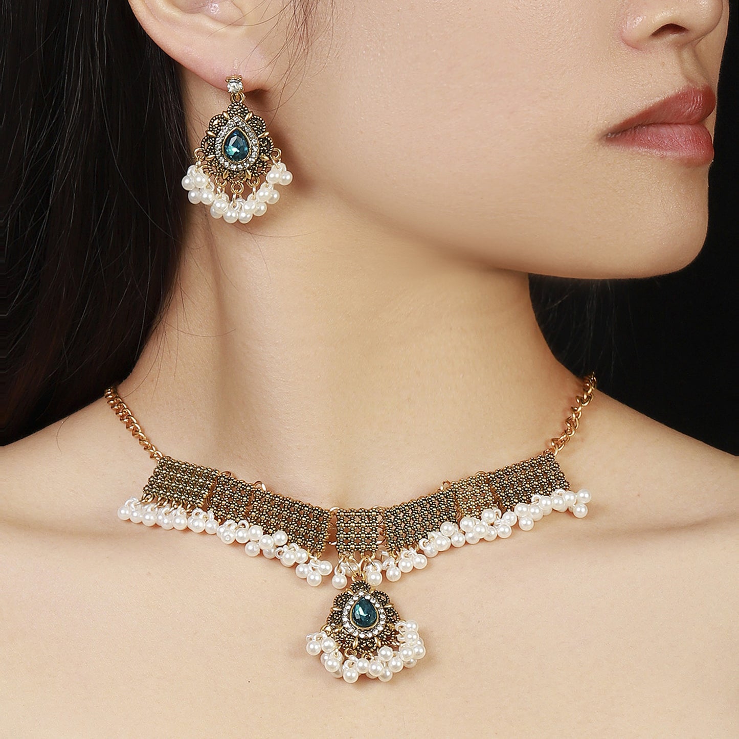 Savanna Rhythms Pearl Necklace and Earring Set