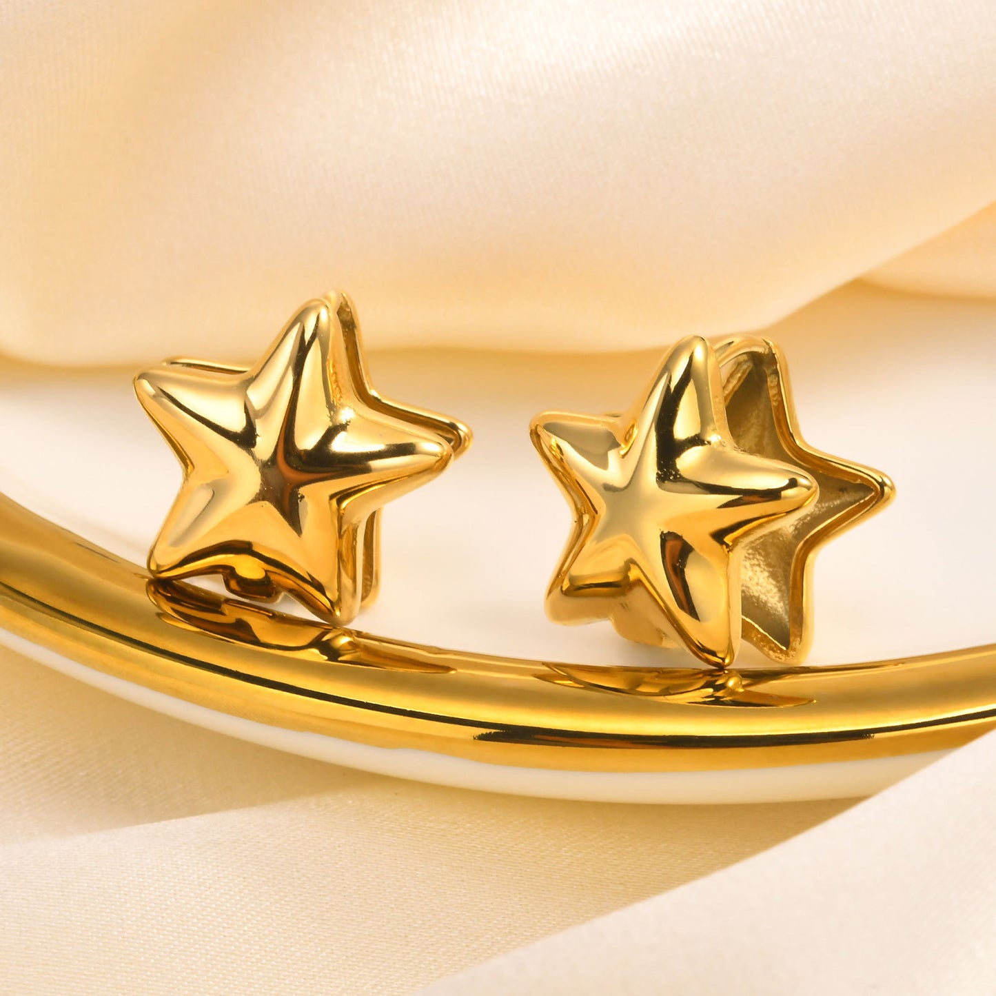 Fashion Personality INS Star Titanium Steel 18K Gold Earrings