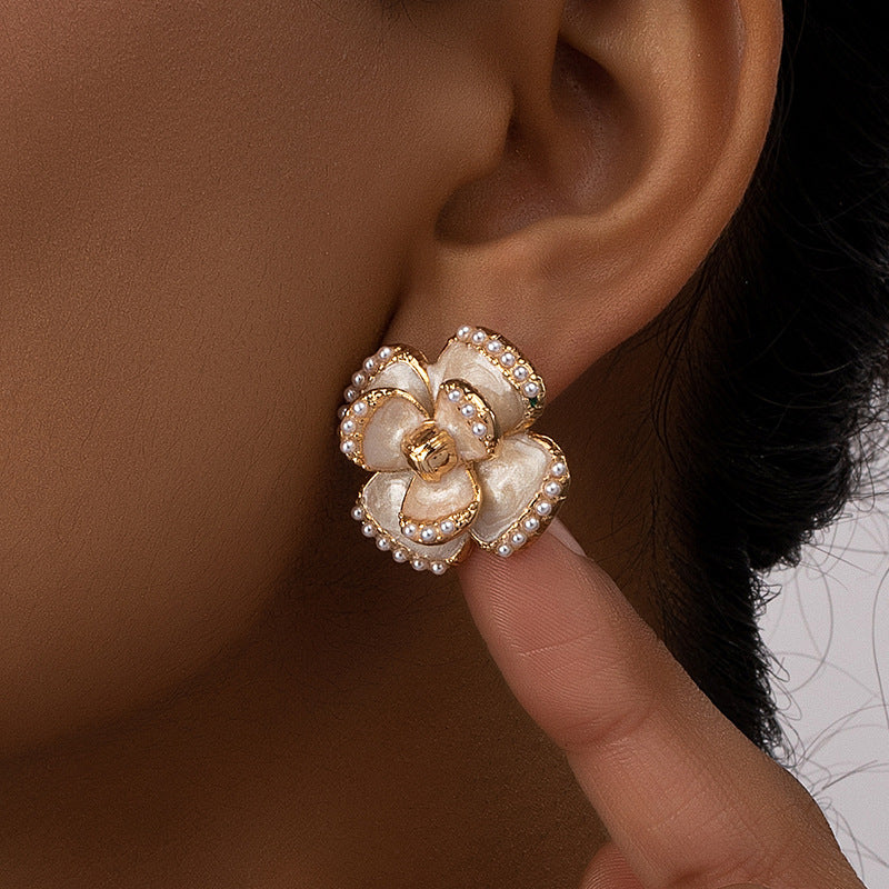 Enamel Coated Faux Pearl Floral Earrings Set, Vintage Chinese-inspired Design, Luxurious Touch, Floral Elegance, Trending Online, Bulk Purchase Option