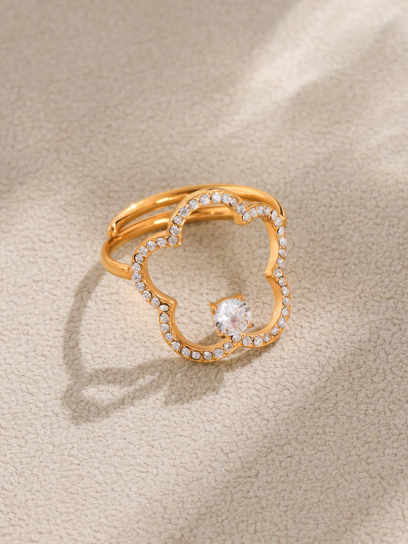 Planderful Zircon Flower Ring 18K Gold Elegant For Women