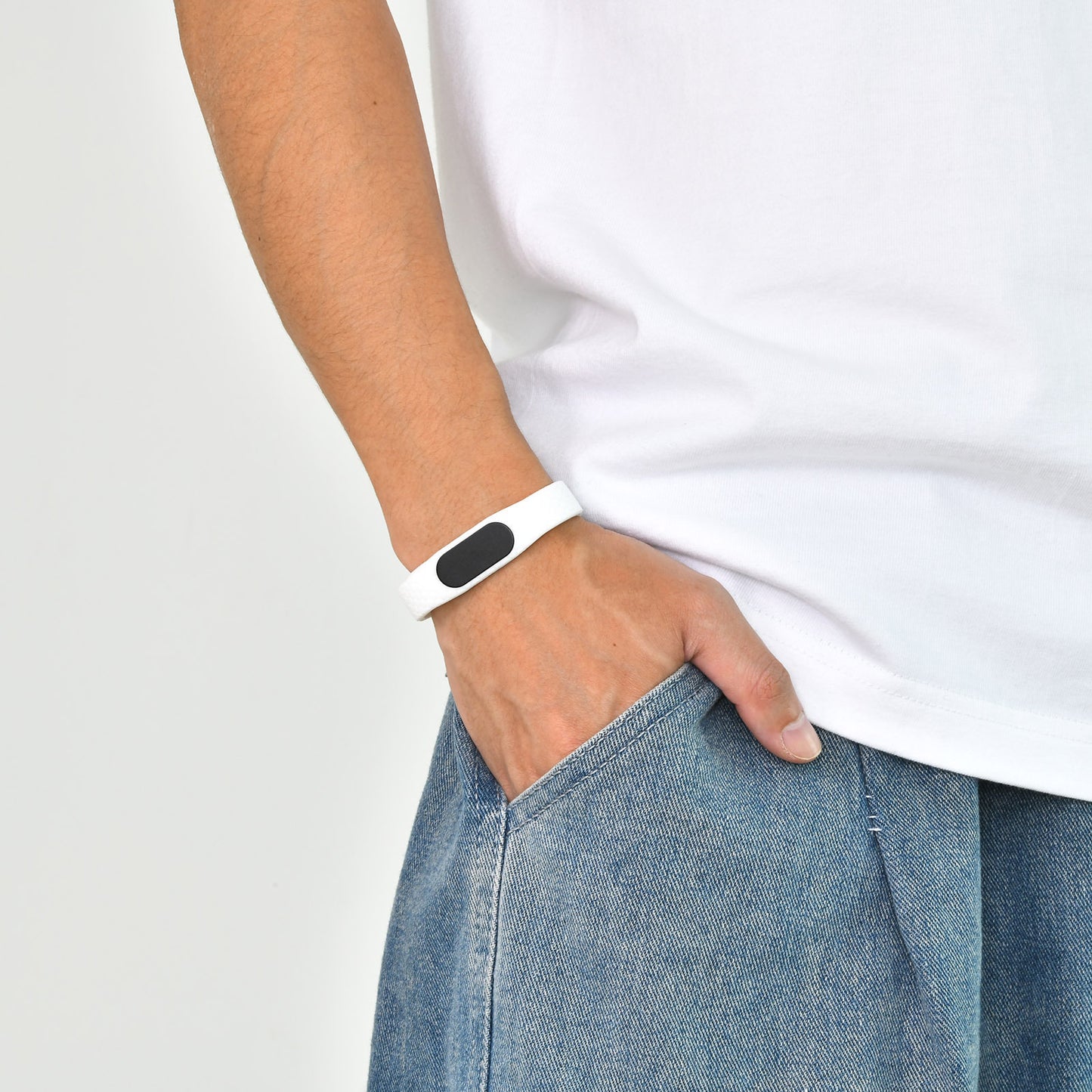 Europe America Silicone Strap Bracelet Black White Men's Accessories