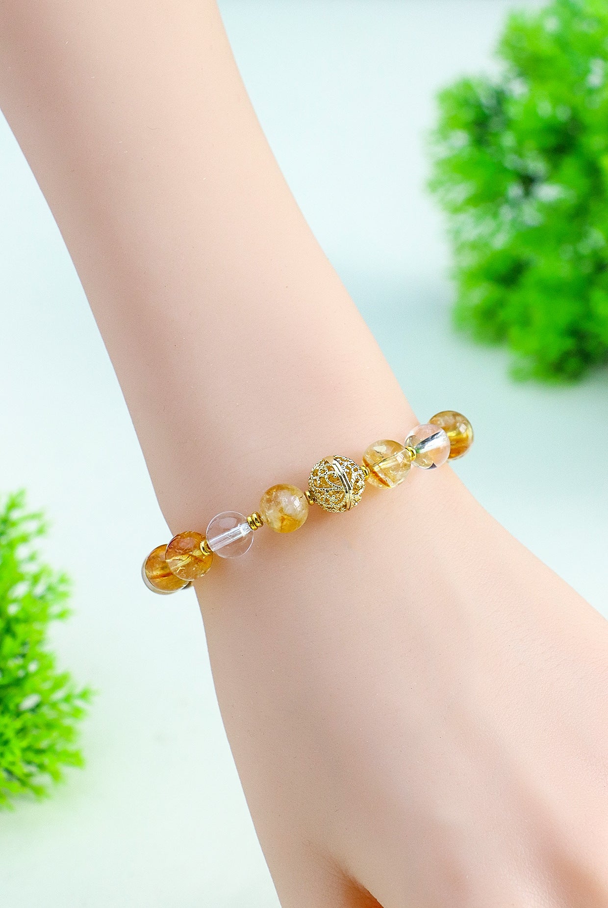 Planderful Fortune's Favor Bracelet – High-Quality Crystal Beaded Design