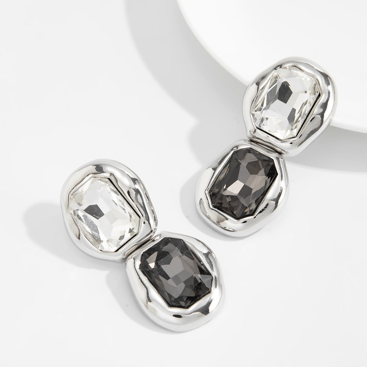 Planderful Gemstone Stud Earrings Two Color Zircon Splicing Design For Modern Women