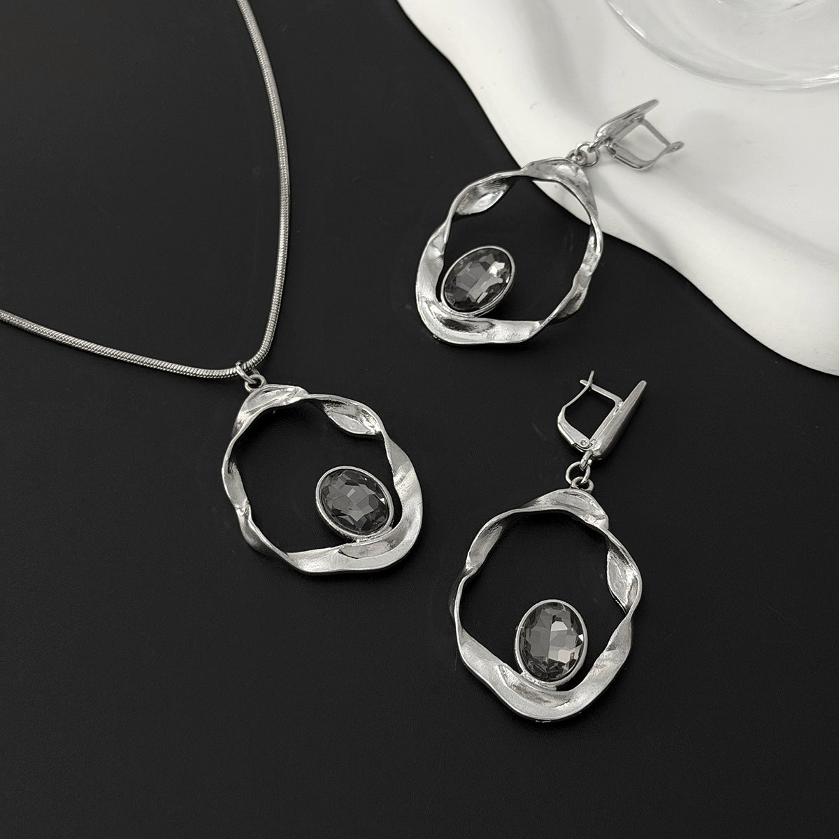 Wavy Ring Crystal-Style Jewelry Set
