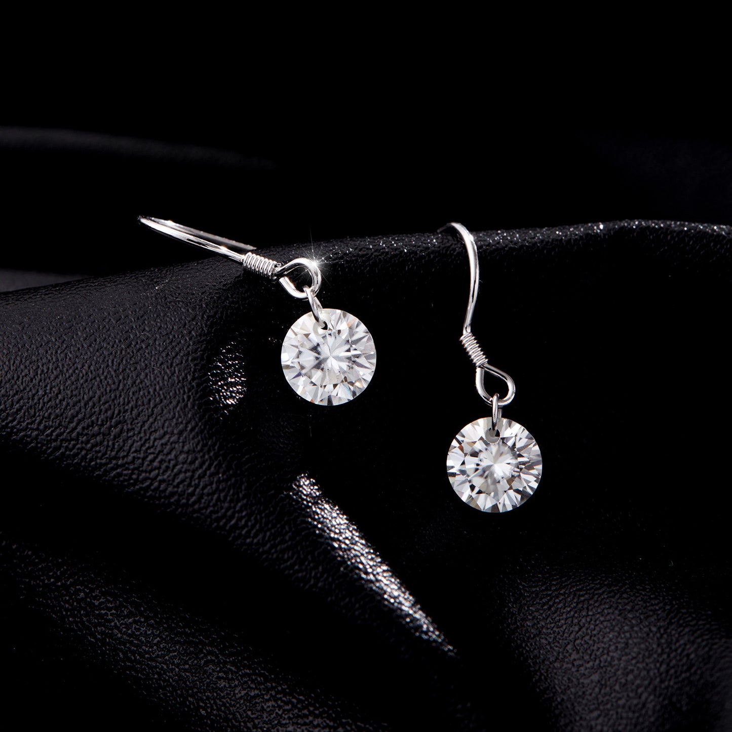 Planderful Moissanite Sparkling Earrings – Elegant 1.0 Carat Design in Sterling Silver