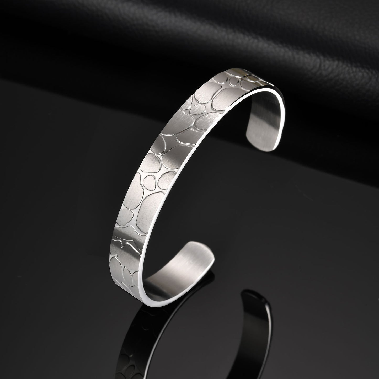 Planderful Mens Stainless Steel C Shaped Bracelet Pattern