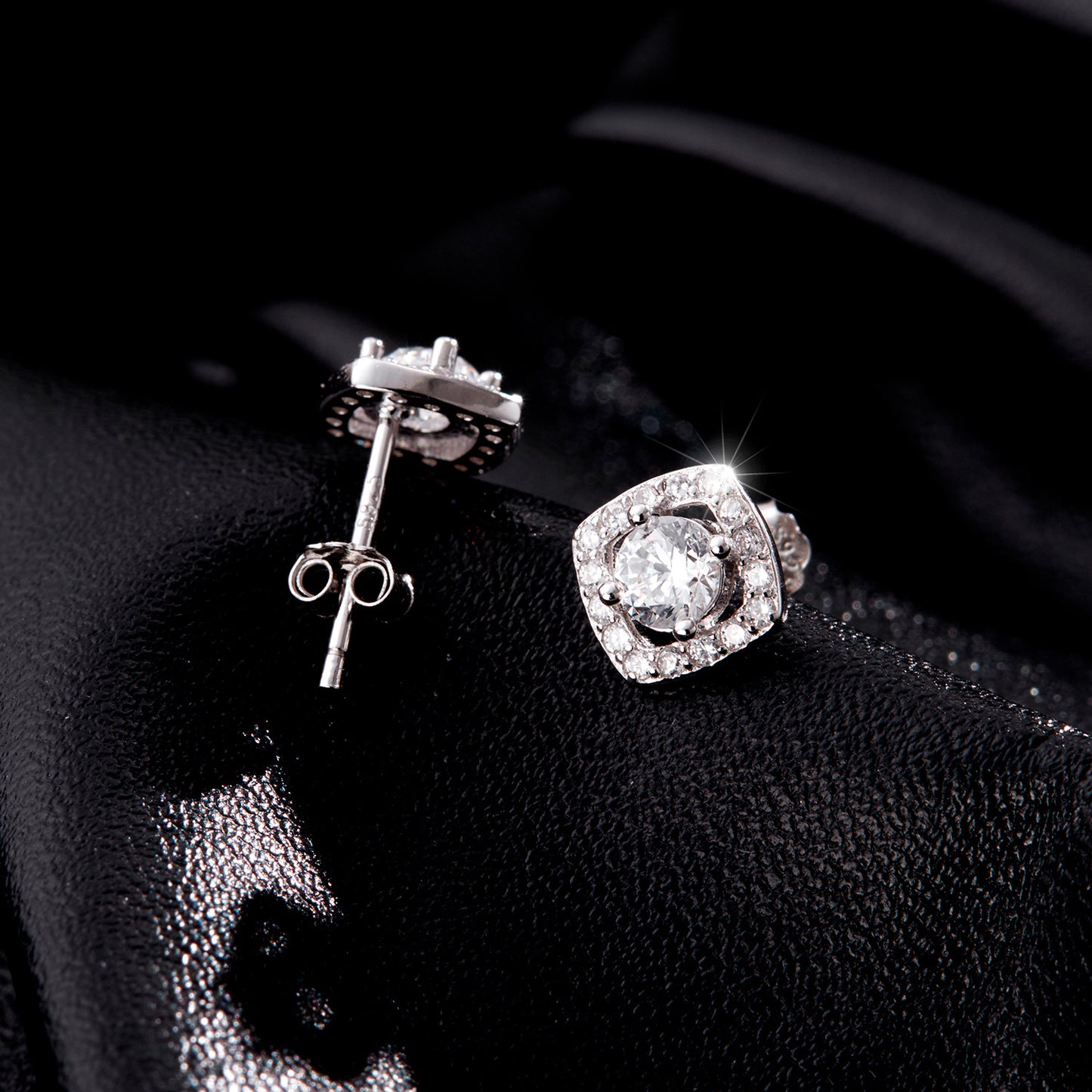 Planderful Everyday Genie Earrings – Elegant Hollow Geometric Design