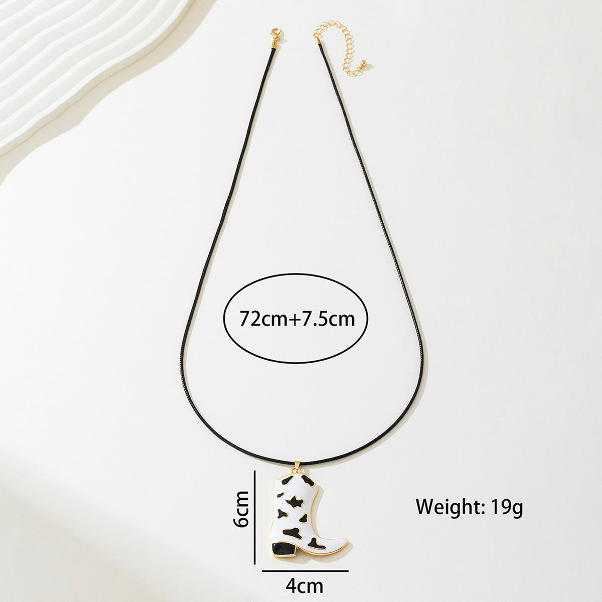 Planderful Vienna Verve Necklace – Stylish Metal Western Cowboy Design