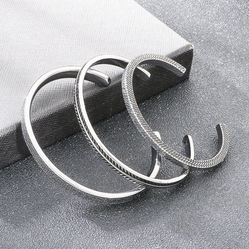Antique Arrow Open Bracelet – Leaf Pattern Mesh Titanium Steel Men's Bracelet