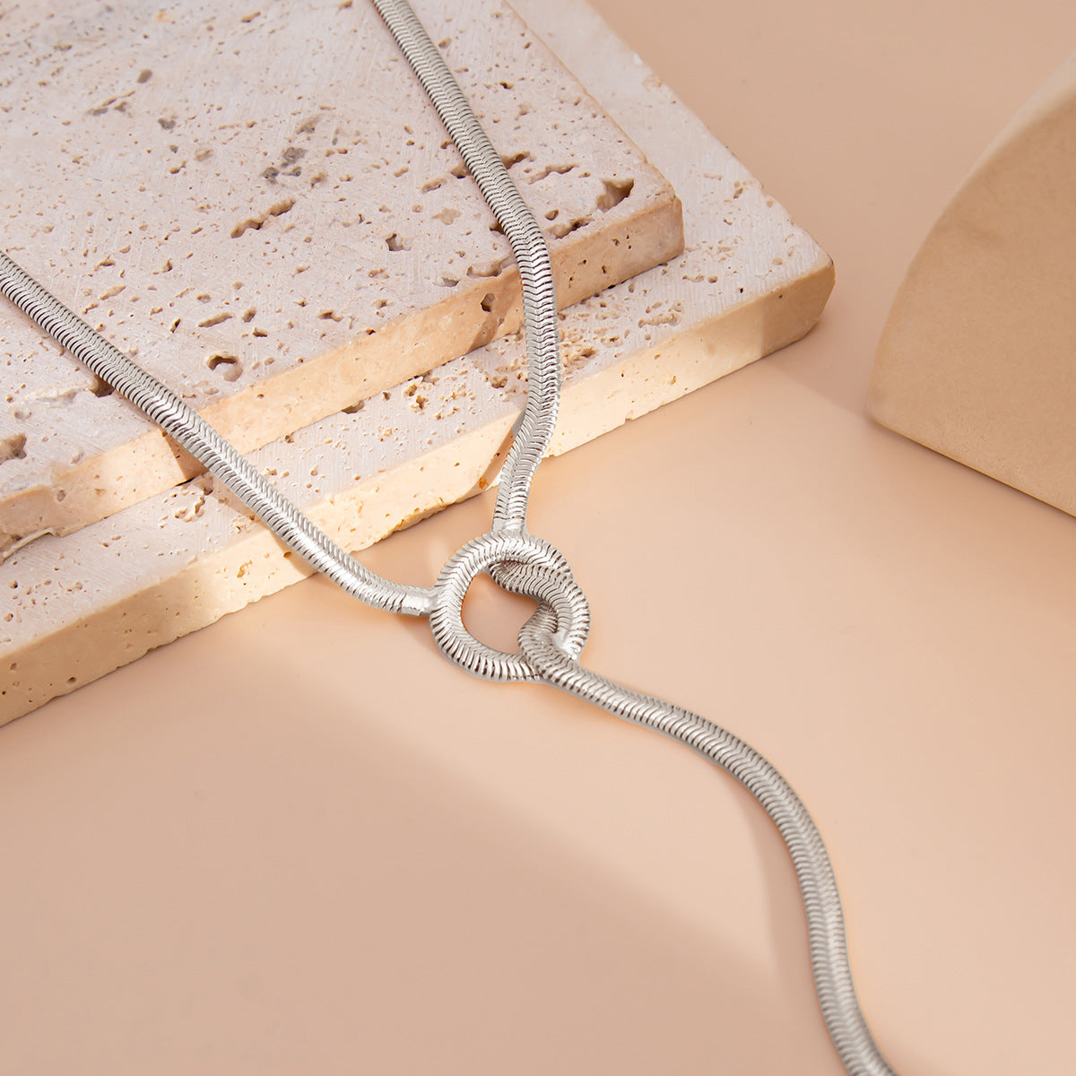 Planderful Vienna Verve Necklace – Elegant Irregular Design