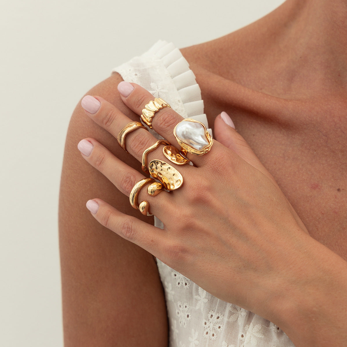 Planderful Vienna Verve Ring Set – Elegant Baroque Imitation Pearl Design