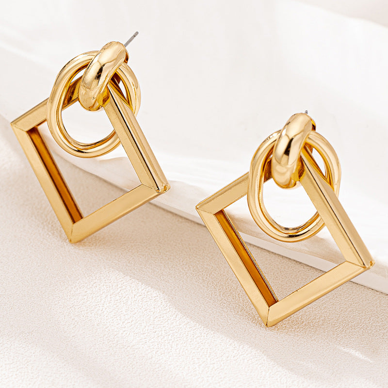 Planderful Vienna Verve Earrings – Elegant Metal Geometric Design