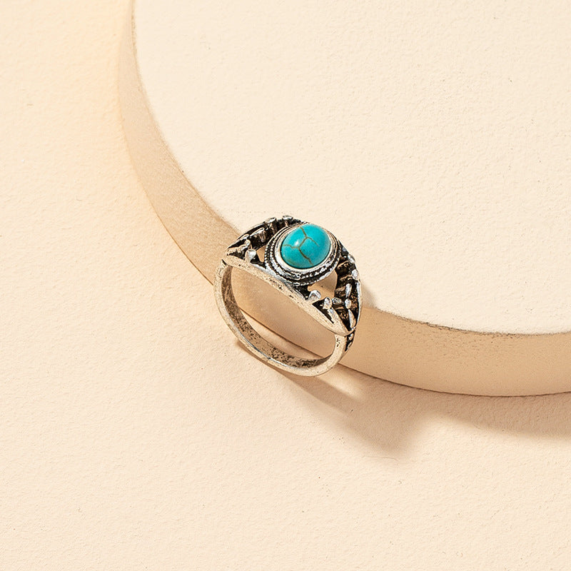 Green Stone Retro Ring - Vienna Verve Collection