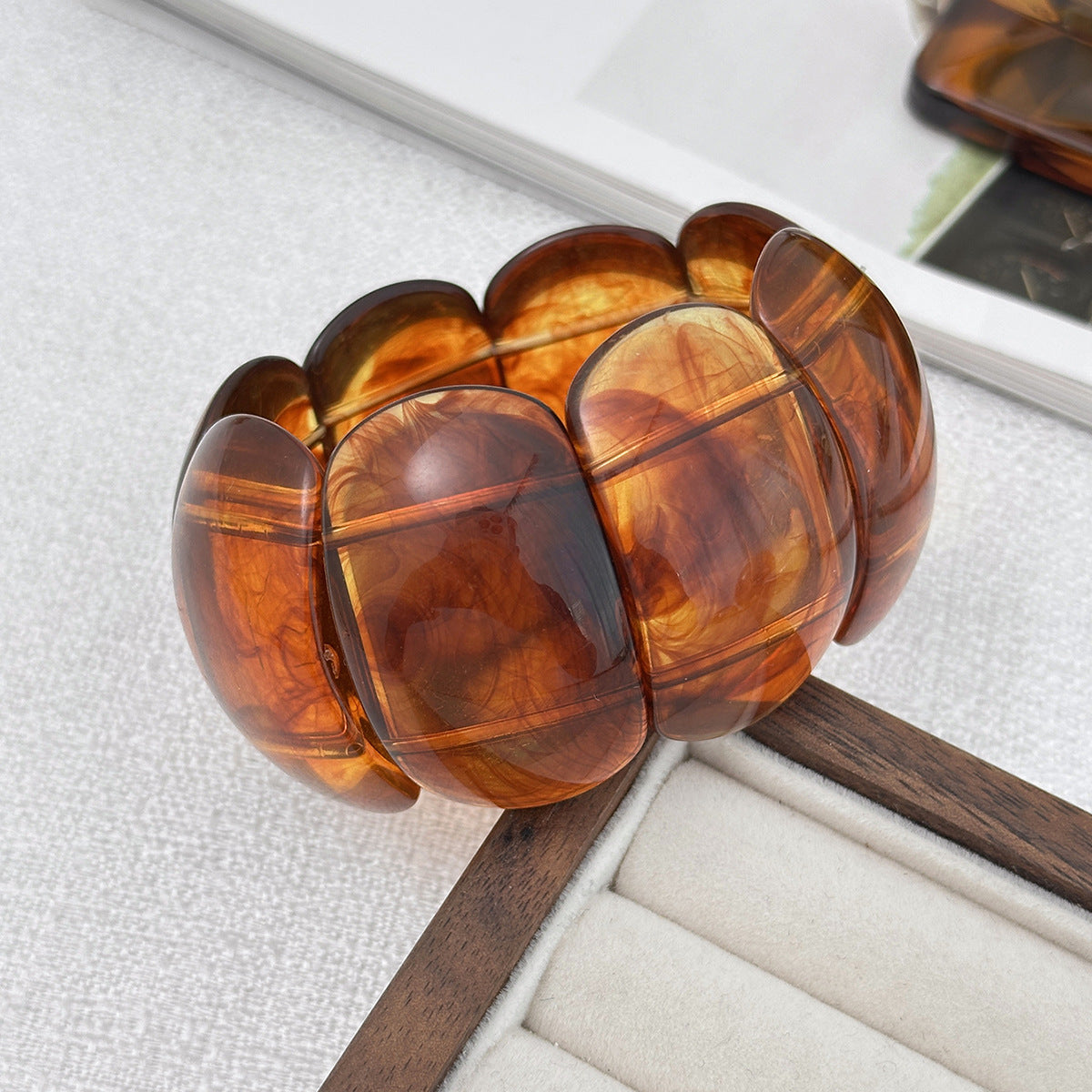Exaggerated Smudged Special-Shaped Bracelet Geometric Translucent Bracelet