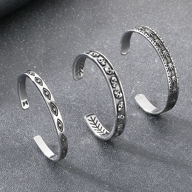Dark Devil's Eye Bracelet – Punk Gothic Little Skull Single Row Maple Leaf Titanium