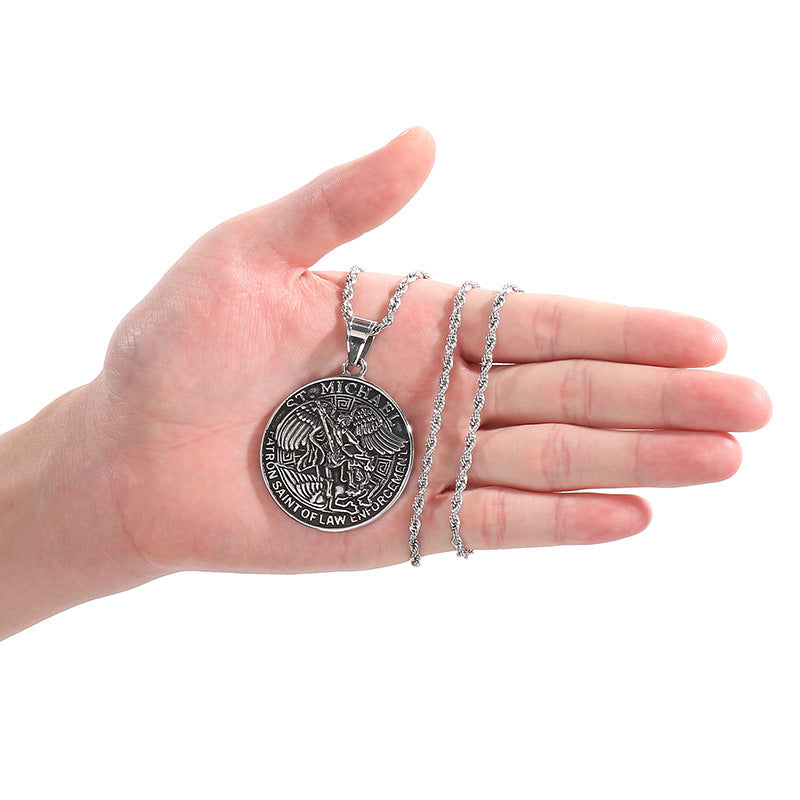 Planderful Men's Eye of Horus Pendant Titanium Necklace