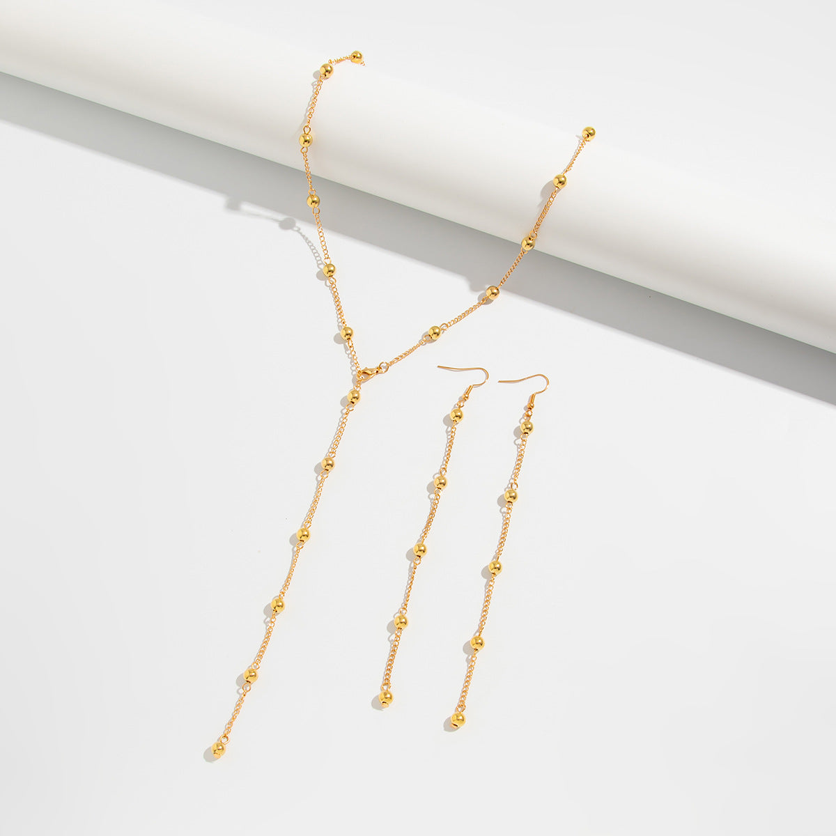 Planderful Vienna Verve Necklace – Elegant Asymmetric Design