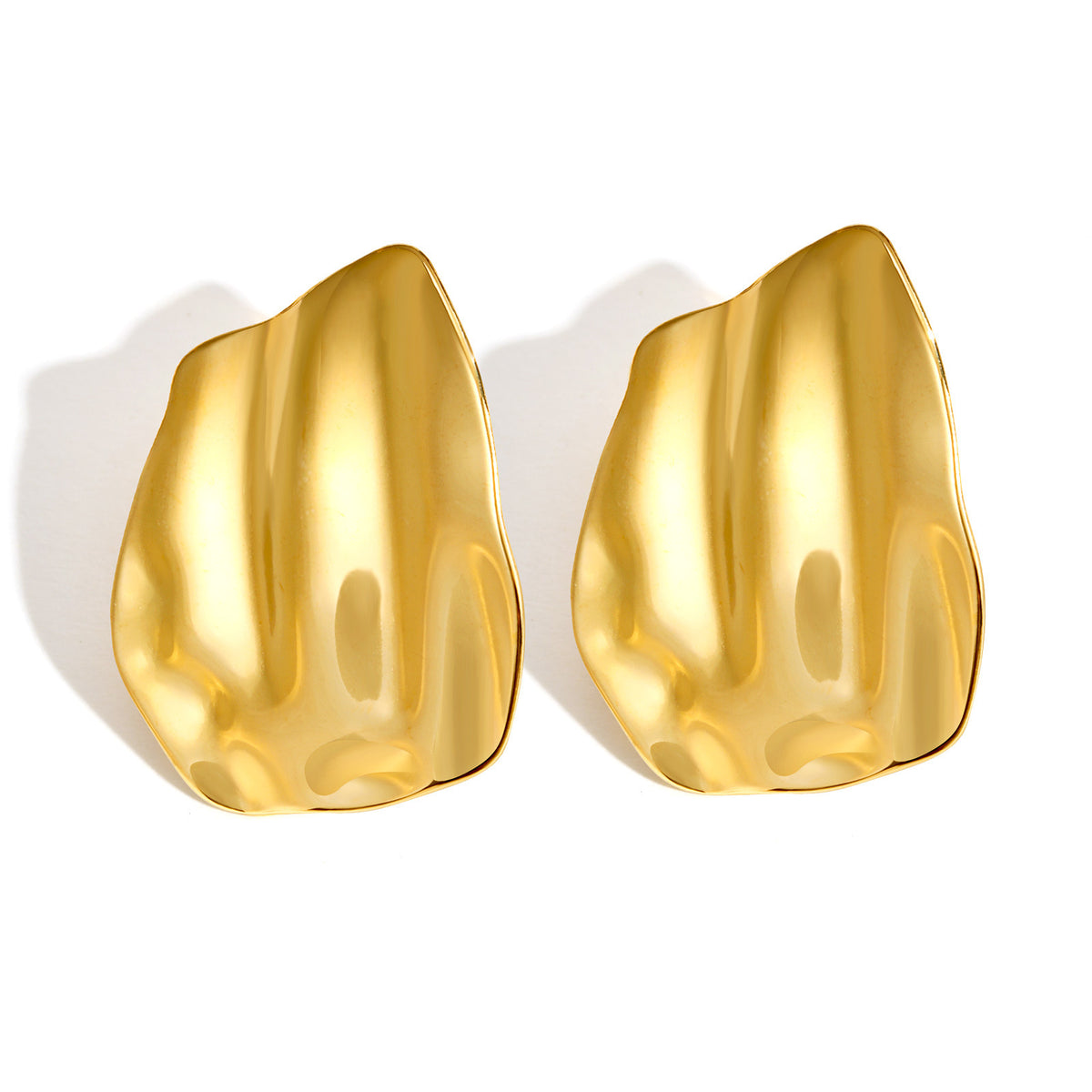 Sculptural Shell Stud Earrings — Gold