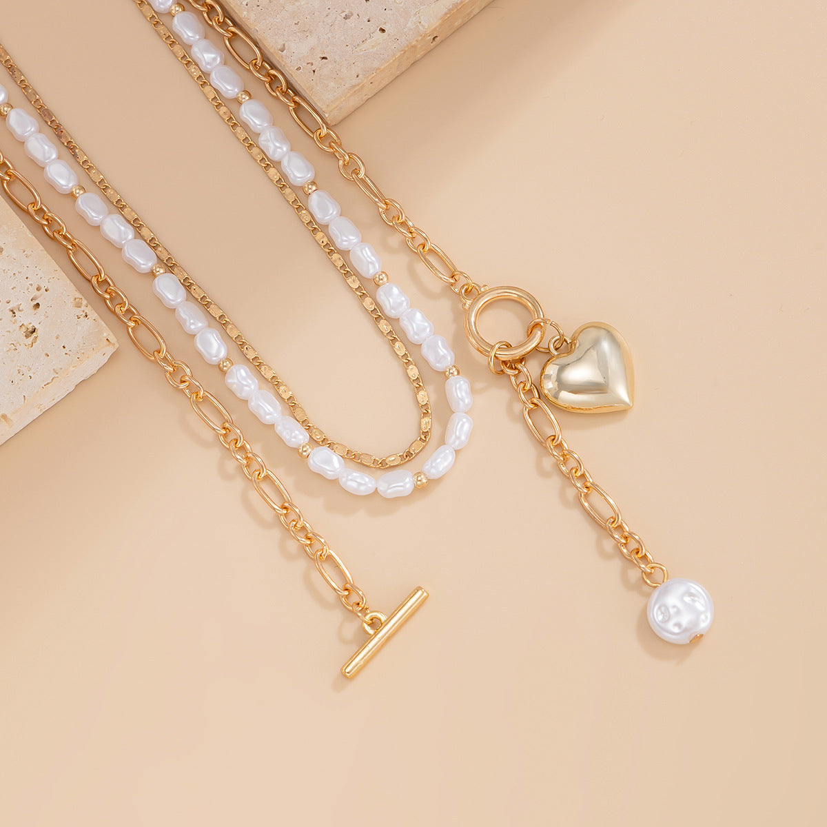 Planderful Vienna Verve Necklace – Fashionable Heart-Shaped Design