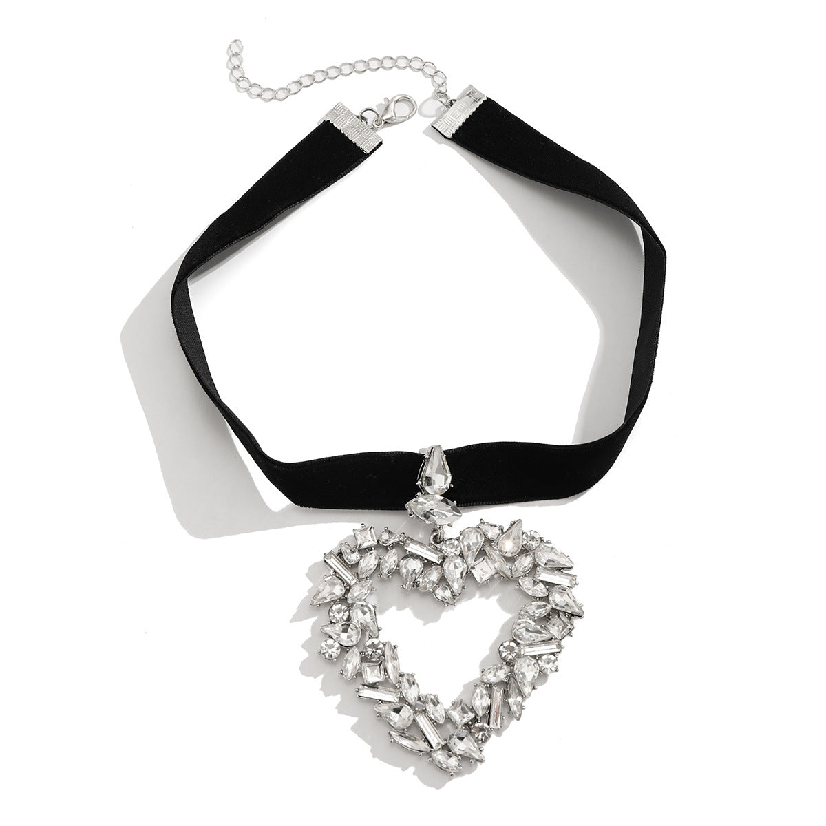 Bold Love Choker Jewelry Featuring European and American Cross Border, Statement Design, Luxe Plush Cloth, Water Diamond Necklace, and Accesory