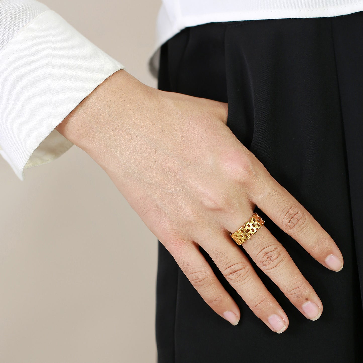 Stainless Steel Strap Ring Gold Women Personalized Fashion Jewelry