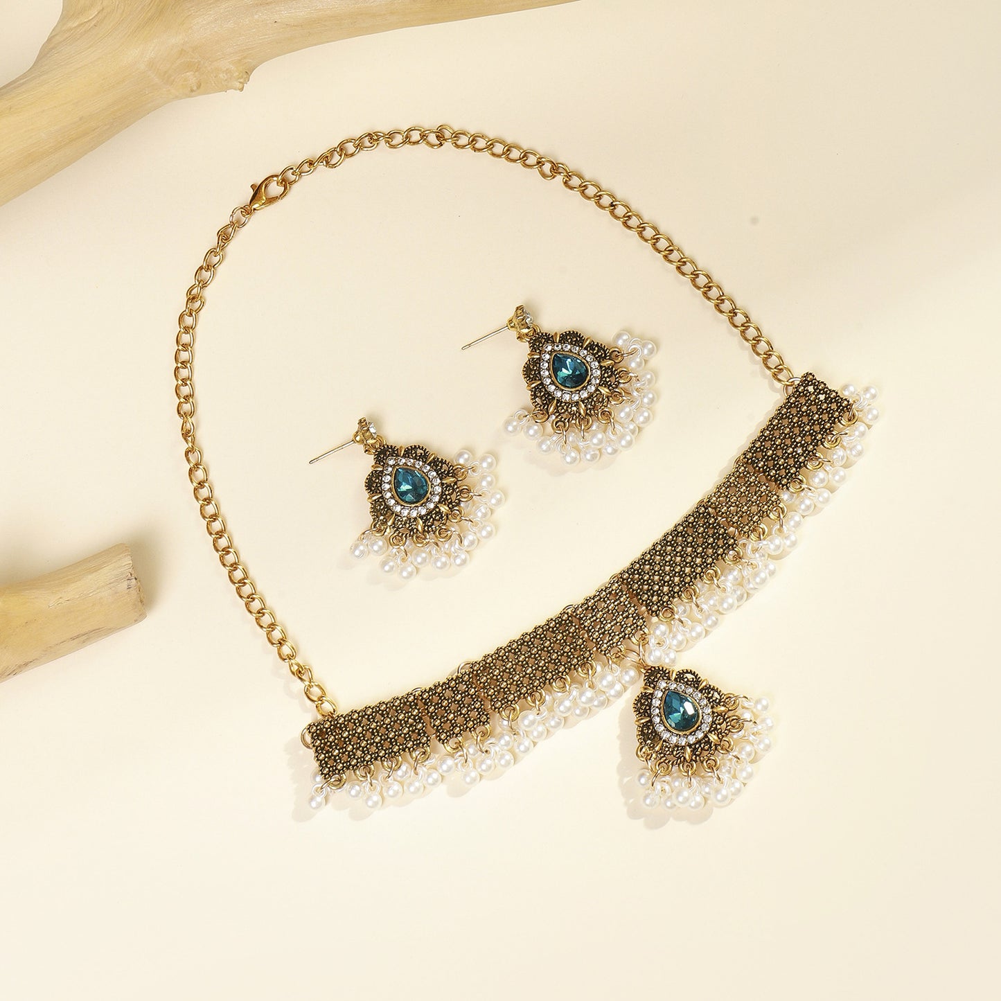 Savanna Rhythms Pearl Necklace and Earring Set