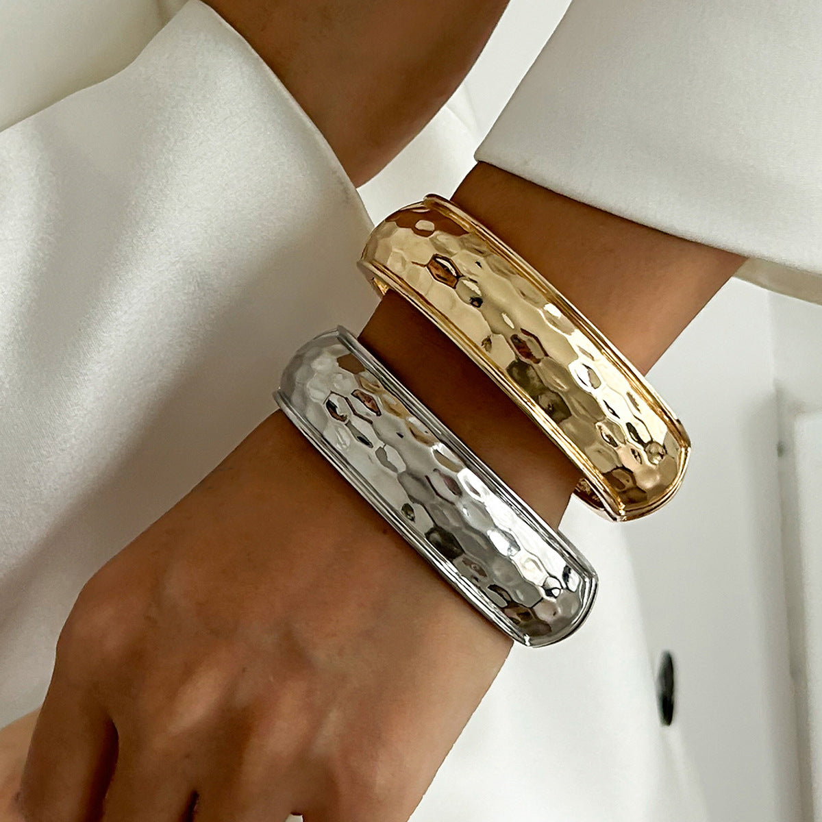 Bracelet Planderful Vienna Verve For Women Open Bang Minimalist Versatile Statement Jewelry