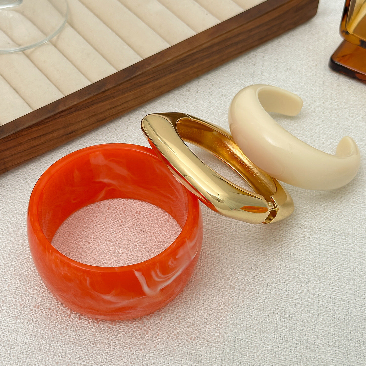 Planderful Vienna Verve Metal Dopamine Wide C Shaped Bracelet Glossy Finish Statement For Women