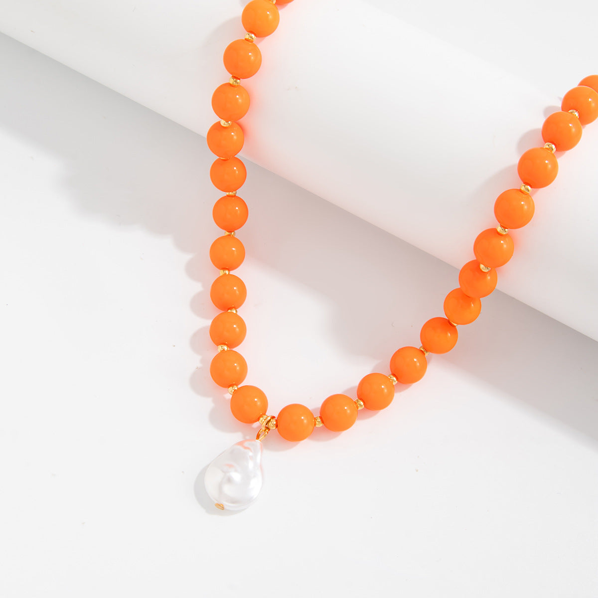 Colored Round Beads Pearl Necklace Dopamine Beaded Holiday Wind Necklace