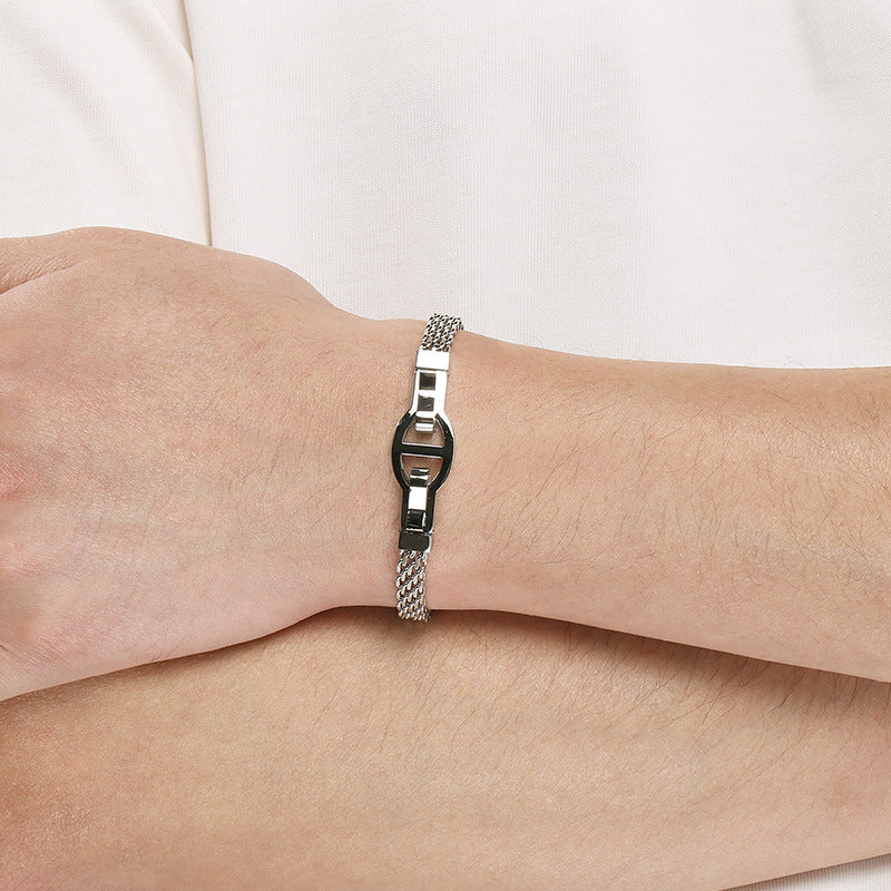 Niche Design Unisex Stainless Steel Flat Mesh Chain Chain Character Bracelet Adjustable