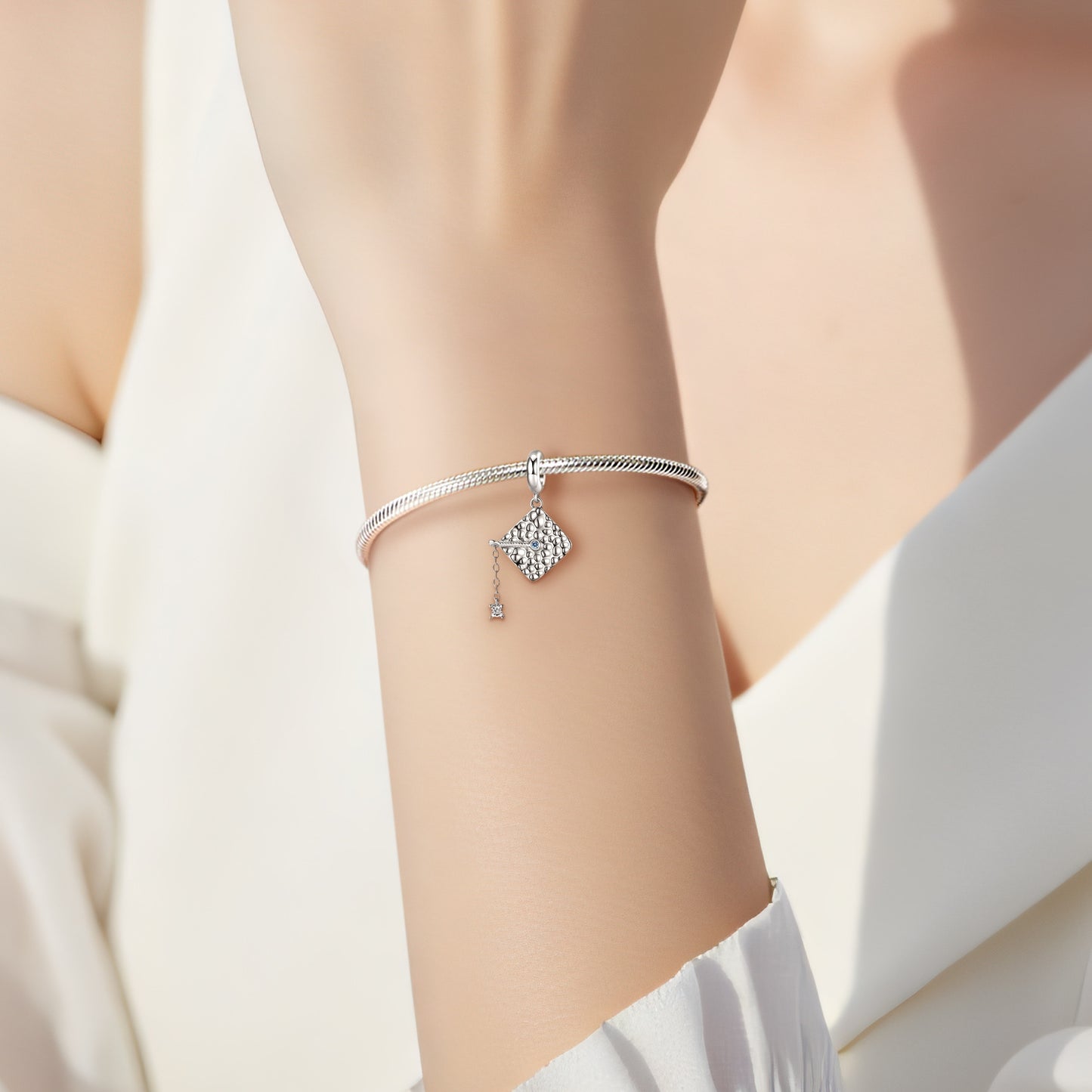 Planderful Jewelry Sterling Silver Scholar Hat Pendant Necklace Zircon Graduation Gift